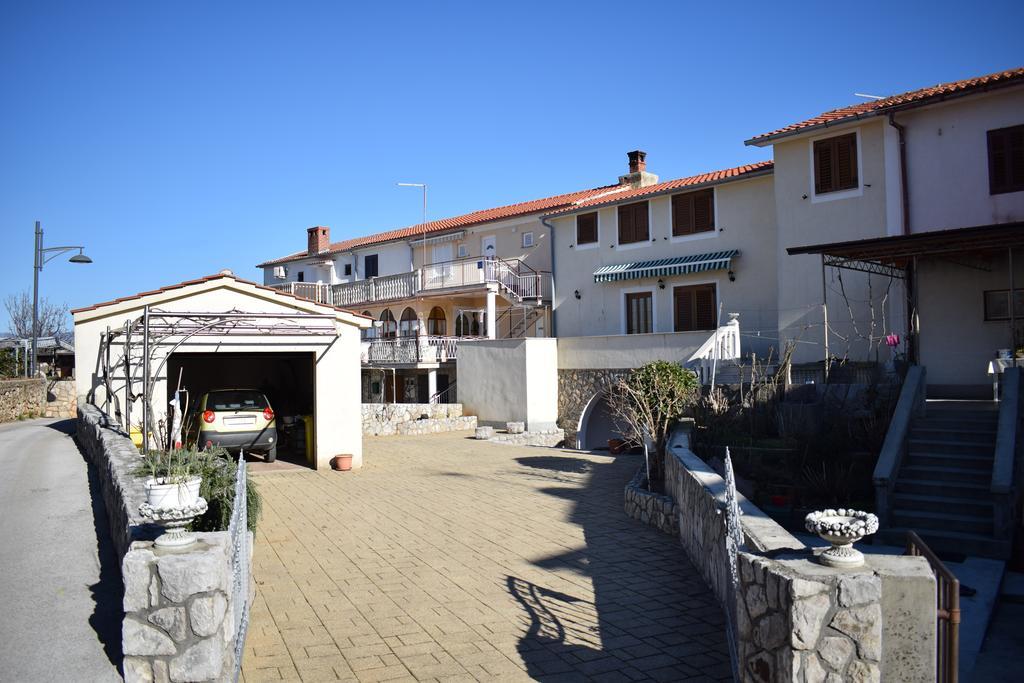 Apartments Blue Dream Malinska Εξωτερικό φωτογραφία