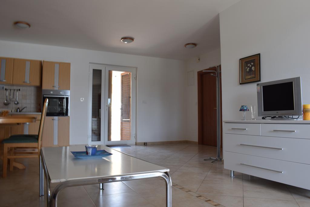 Apartments Blue Dream Malinska Εξωτερικό φωτογραφία