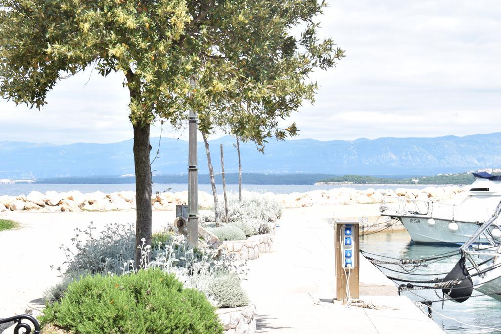 Apartments Blue Dream Malinska Εξωτερικό φωτογραφία